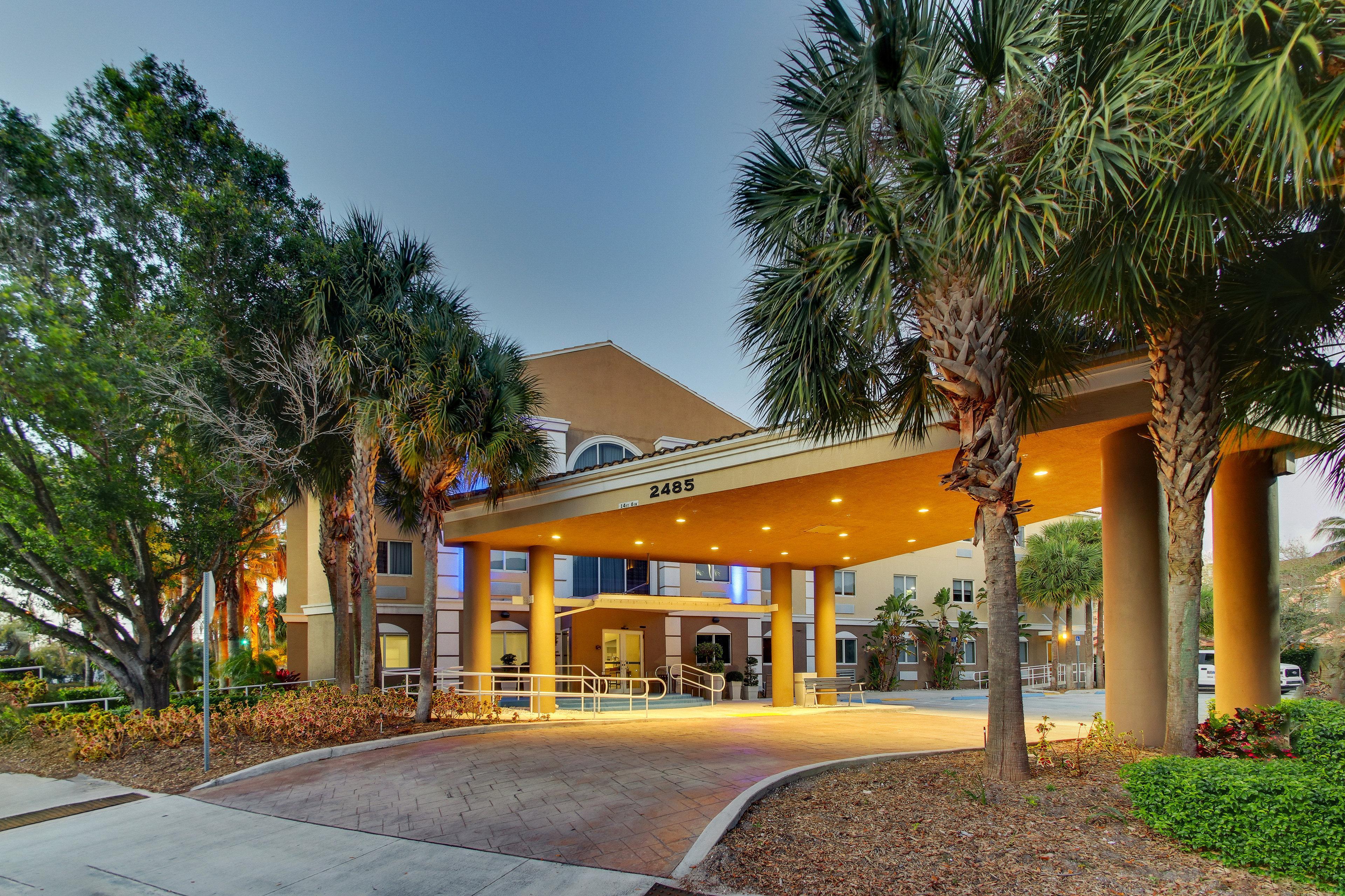 Holiday Inn Express West Palm Beach Metrocentre By Ihg Экстерьер фото