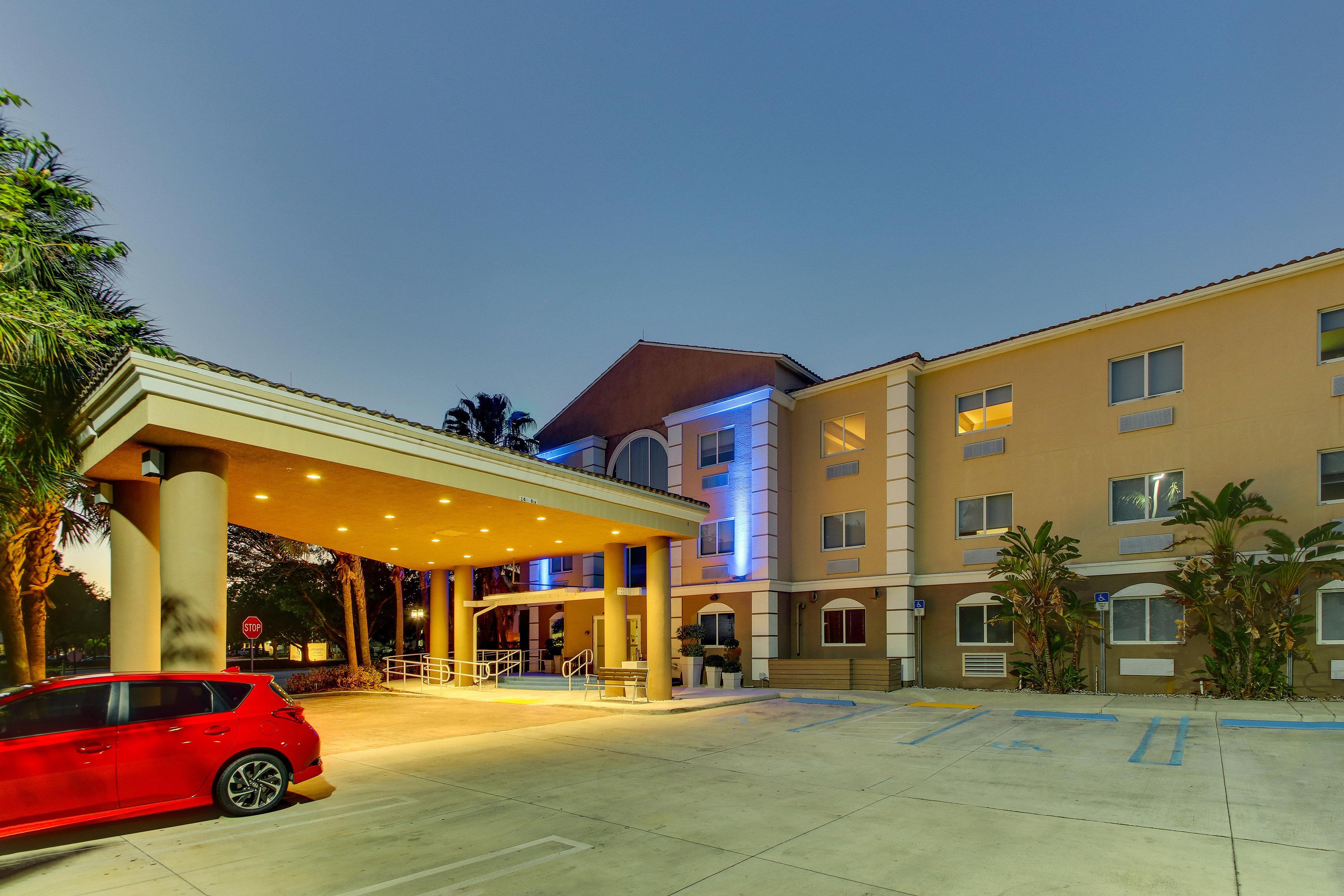 Holiday Inn Express West Palm Beach Metrocentre By Ihg Экстерьер фото