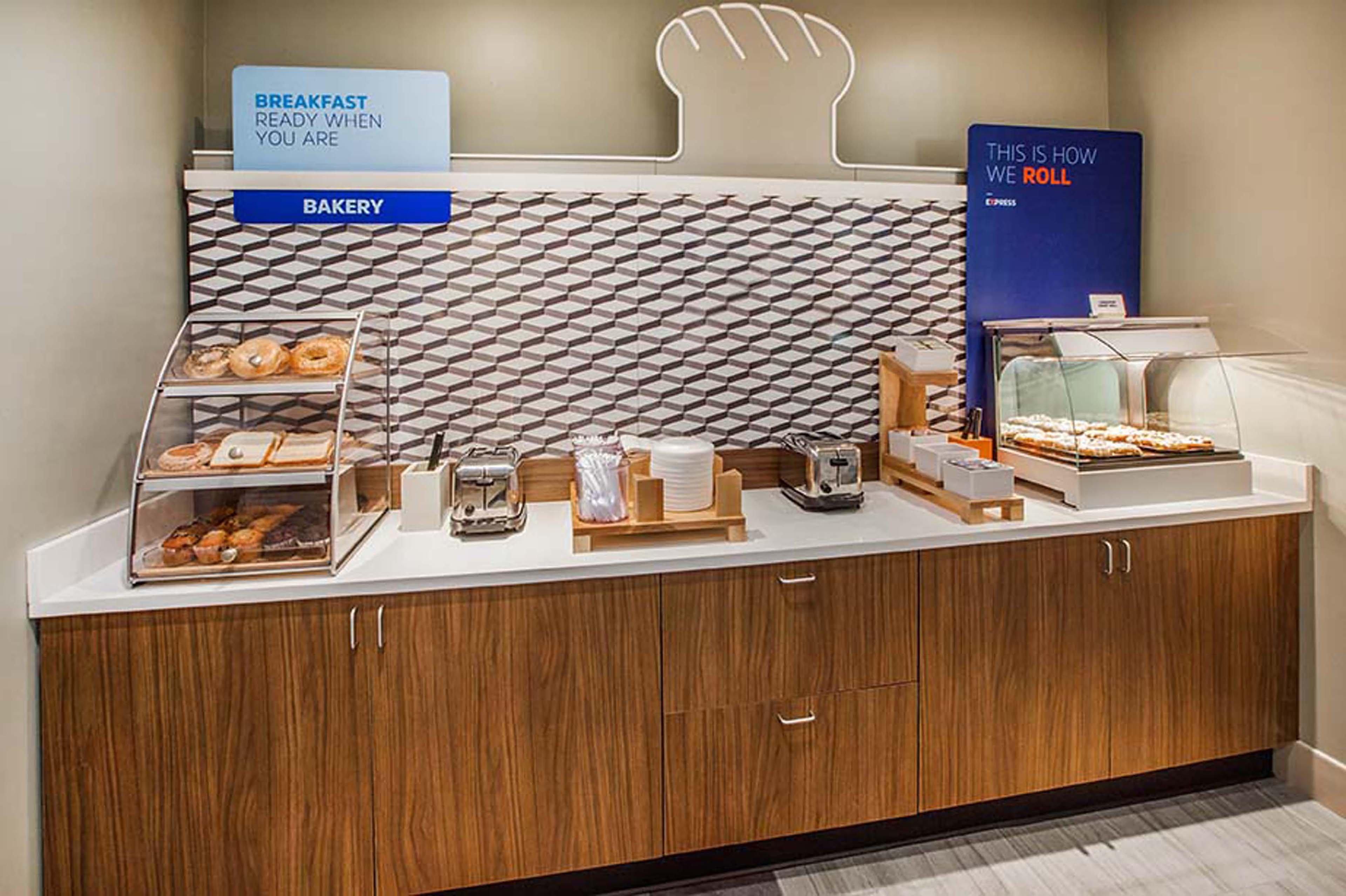 Holiday Inn Express West Palm Beach Metrocentre By Ihg Экстерьер фото