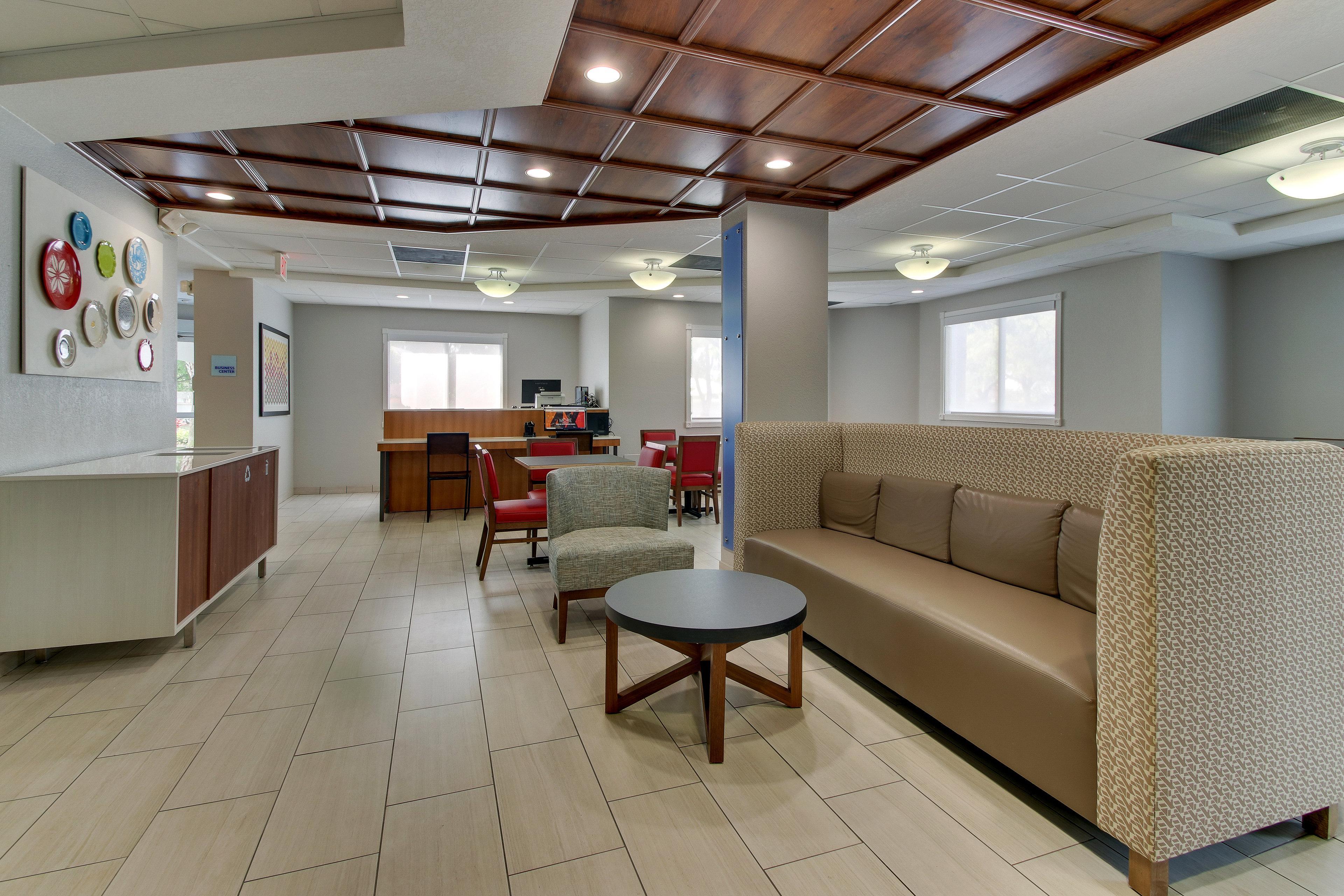 Holiday Inn Express West Palm Beach Metrocentre By Ihg Экстерьер фото