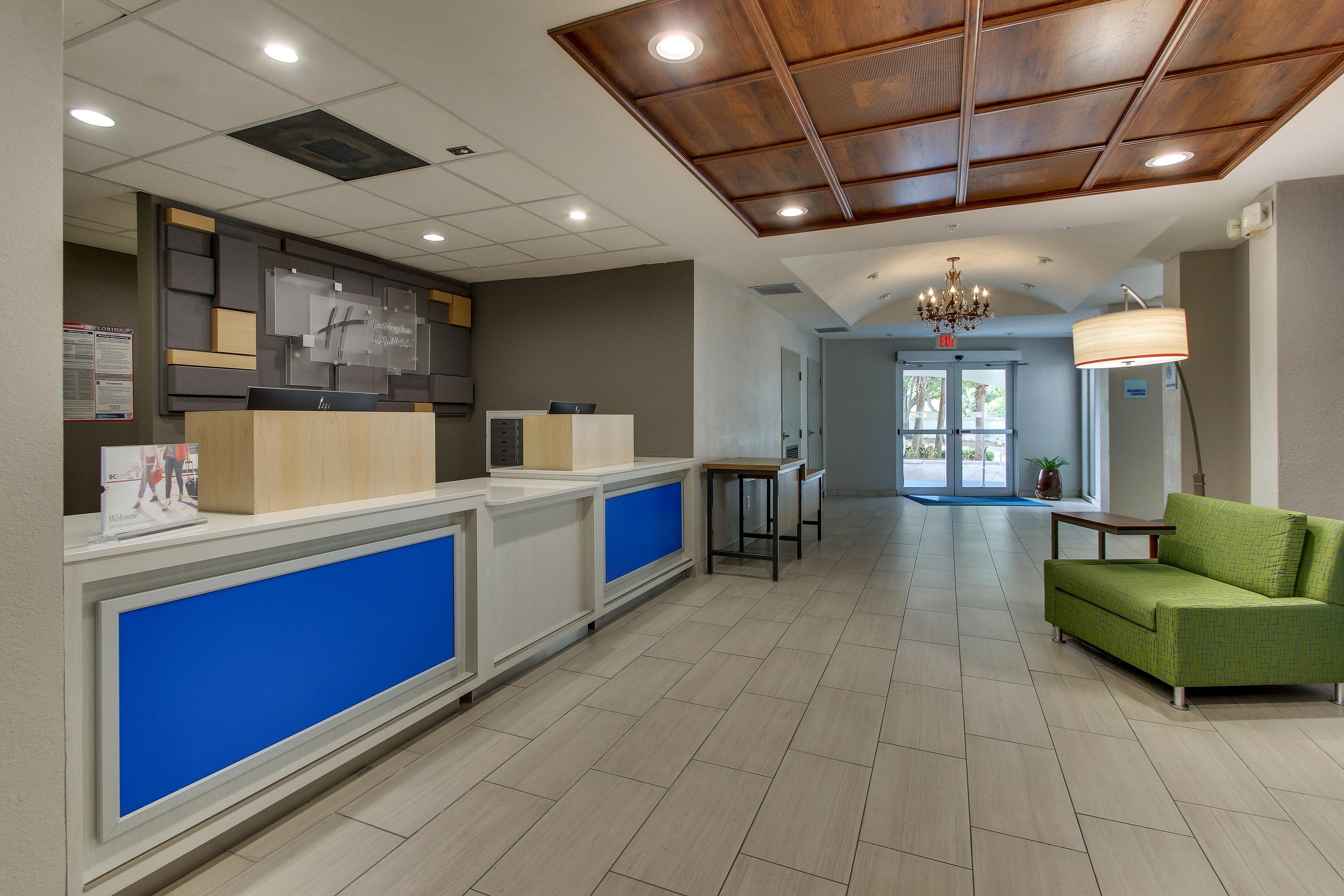 Holiday Inn Express West Palm Beach Metrocentre By Ihg Экстерьер фото